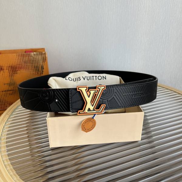 Louis Vuitton 40MM Belt LVB00317